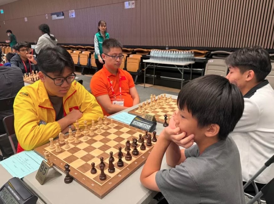 Two Vietnamese players compete at Asian Amateur Chess Championships